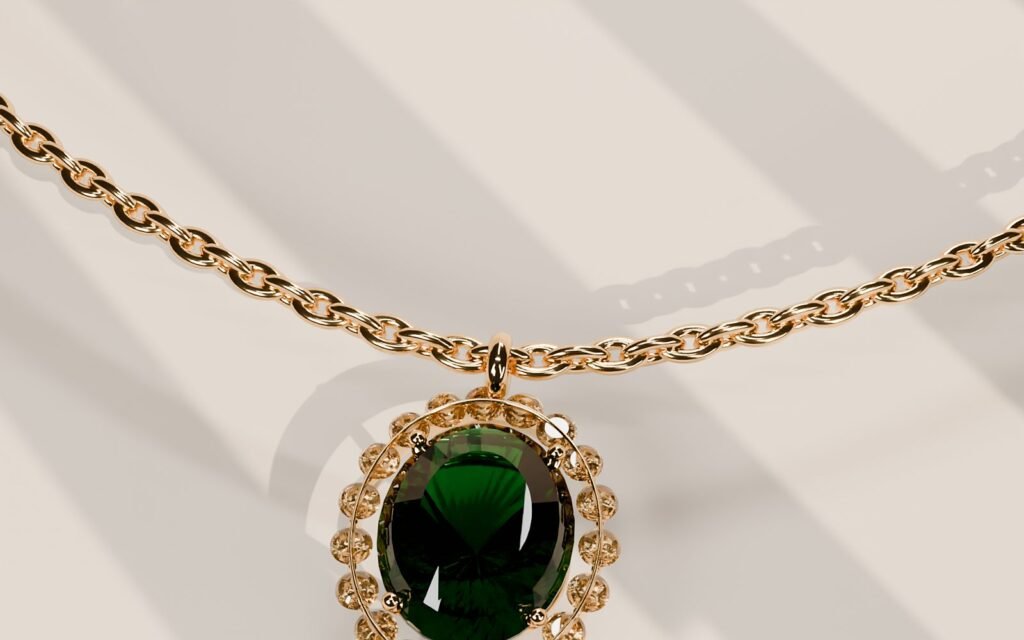 Colgante de esmeralda sobre fondo de piedra